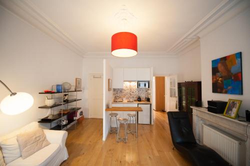  Ines Pires Art Apartament, Unterkunft in Brüssel