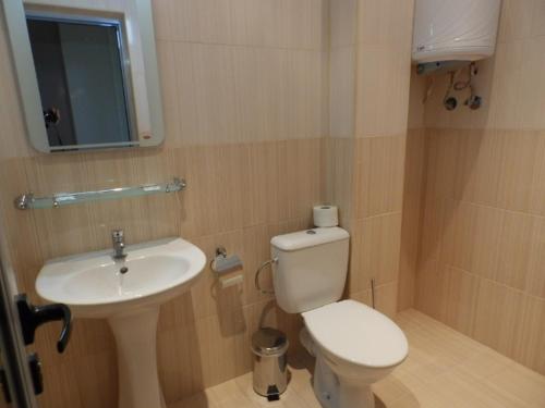 Mix Hotel - image 6