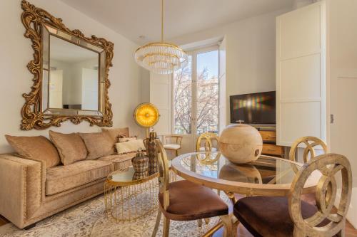 Bib Rambla Luxury Apartments, Гранада
