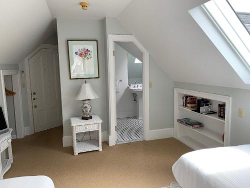 Belfry Inn and Bistro - image 3