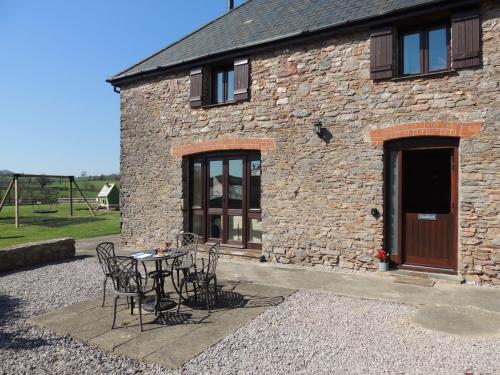 Chaffinch Cottage, Newhouse Barton Cottages, , Devon