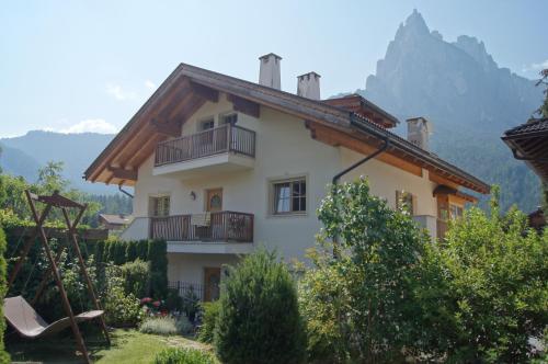  Apartment Goller, Pension in Seis am Schlern