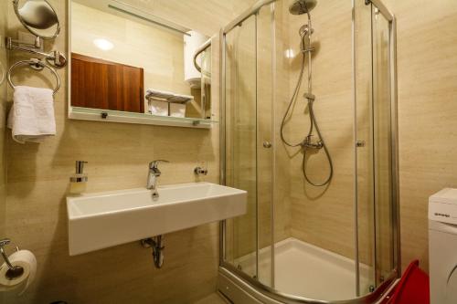 Luxury Budva Center Apartments - image 2
