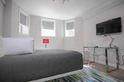 Stylish Studio in Brookline-5min train to Boston.. #2, Brookline (photo 3)