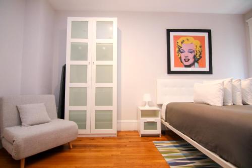A Stylish Stay w/ a Queen Bed, Heated Floors.. #25 in Brookline, USA