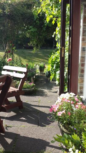 grădină, Riverfield Bed and Breakfast in Gorey