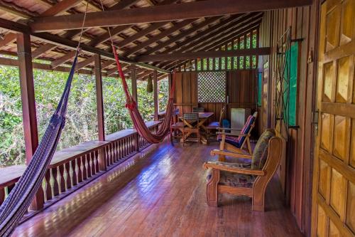 Cabinas Iguana Cahuita in กาอุยตา