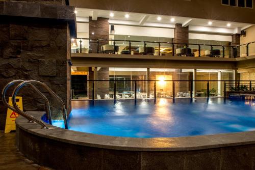 Swimming pool, Grand Padis Hotel in Bondowoso