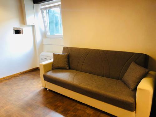 LA PETITE MAISON - image 7