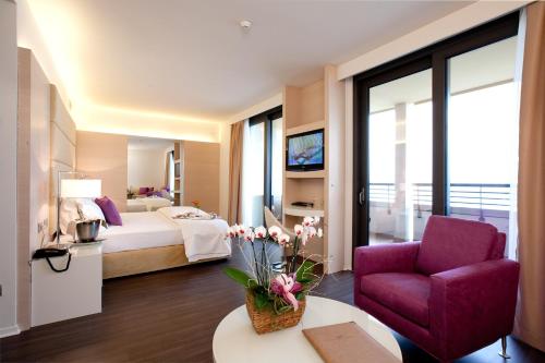 Deluxe Double Room with Sea View