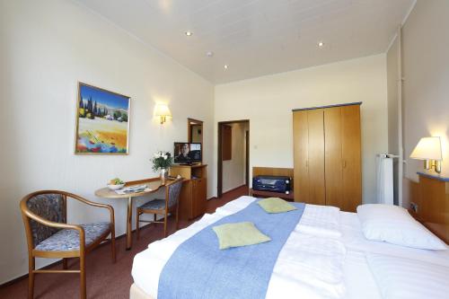 Double Room with Moselle View and Balcony