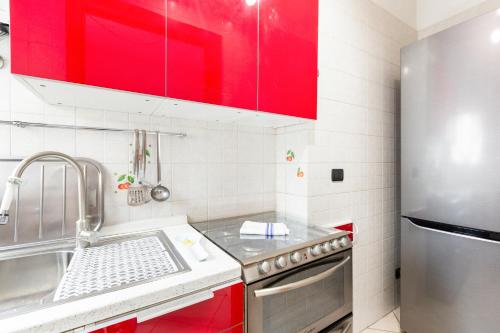 San Siro Stadium Garden Flat - image 2