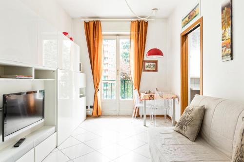 GuestHost - San Siro Stadium Garden Flat 1