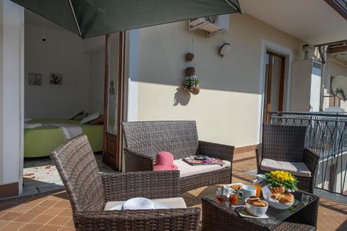 2 bedrooms, 4 beds