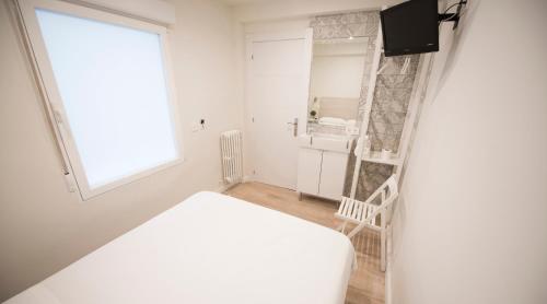 Happy Hostal Carrales - image 2