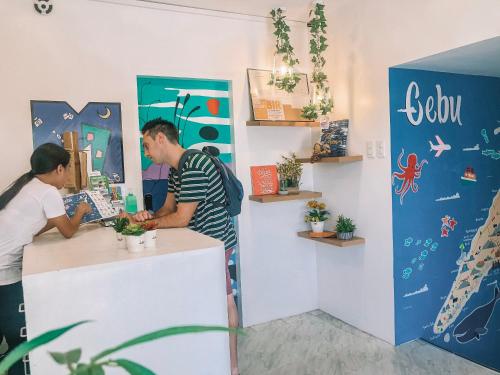 Lobby, Murals Hostel & Cafe in Cebu