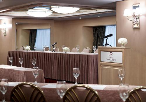 Athens Zafolia Hotel - image 2