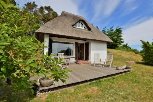 Haus am Hügel in Groß Zicker, Deutschland