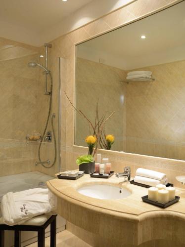 Colonna Palace - image 6