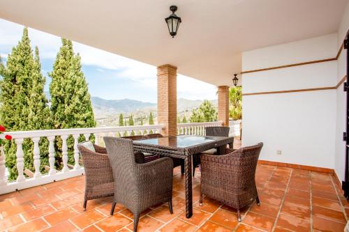 Villa image 1