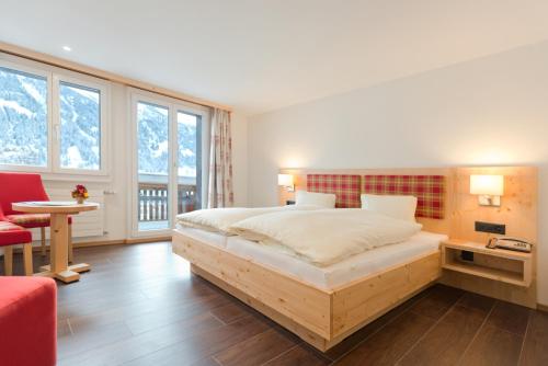 Superior Double Room with Eiger View