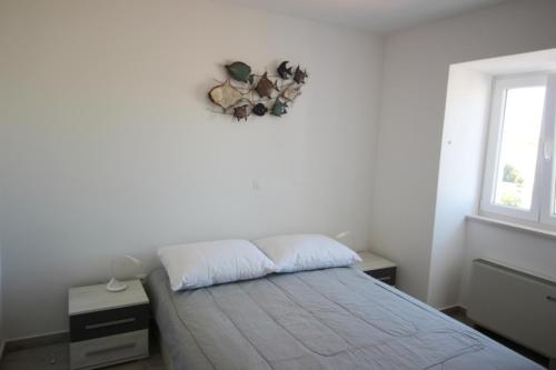  Apartment Veli Dvor, Ferienwohnung in Punat