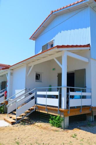 Lagrange Grand Bleu Vacances – Residence La Grenadine in Marseillan (Herault)