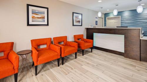 Best Western Executive Inn - image 4