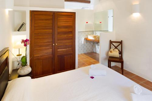 CAN NOVES - 5 Suites Recently built villa with bbq & outside area - image 12