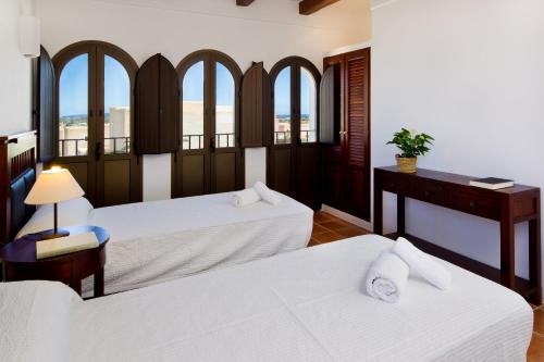 CAN NOVES - 5 Suites Recently built villa with bbq & outside area - main image