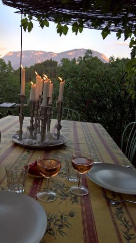 Skats, Stunning view in Cathar country in Cailla
