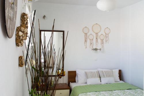 INSPIRATION Guestroom with Amazing Roof Garden 3