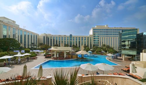 Millennium Airport Hotel Dubai - Photo 7 of 91