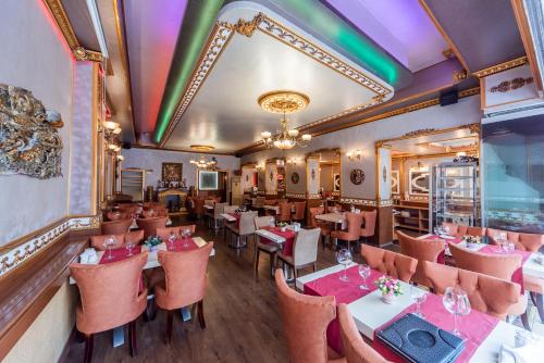 Food and beverages, Senabil Hotel Old City Spa  in Sirkeci