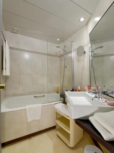 Residence Residéal Antibes - image 4