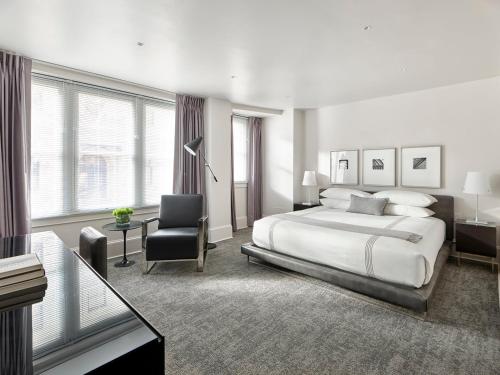 1 queen bed