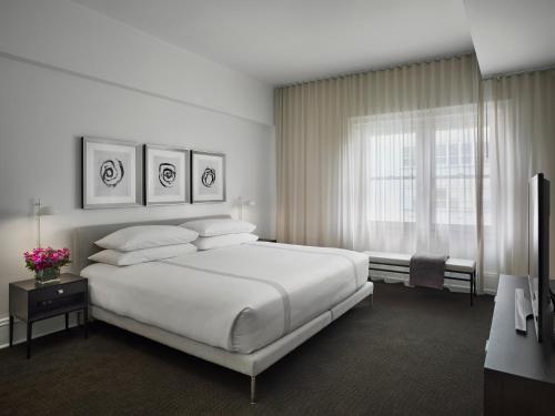 1 king bed, 1 queen bed