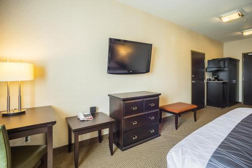 Best Western Wainwright Inn & Suites