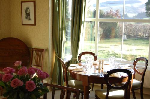 The Old Vicarage Dolfor - 레스토랑