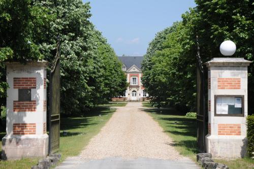 Logis Domaine De Valaudran