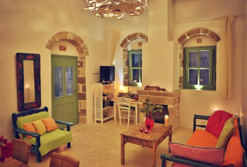  Myrtia House-Stylish Art house with great view in Koskinou