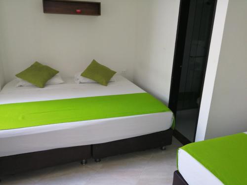 1 double bed, 1 twin bed