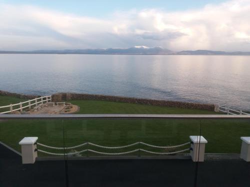 Ballyheigue Cliff Side and Sea View Apartment
