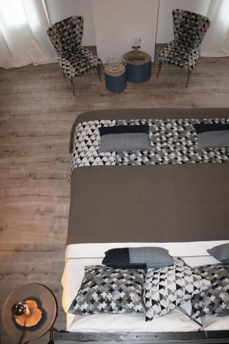 Double or Twin Room with Private Bathroom