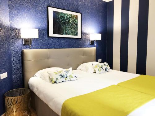 2 bedrooms, 5 beds
