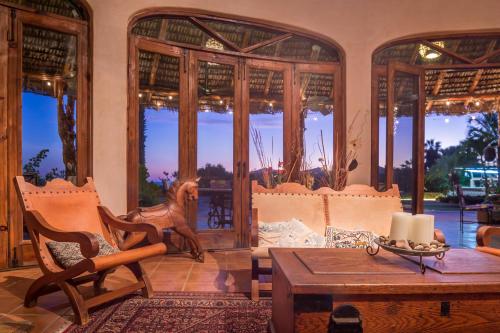 Facilities, Serendipity in Todos Santos