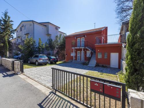 Apartments Tropez - image 3