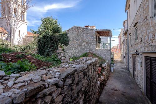 Apartment in Stari Grad 