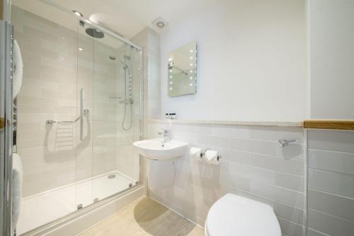 Innkeeper's Lodge Stratford-upon-Avon Wellesbourne - image 9