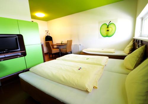 Hotel Greenrooms - image 2